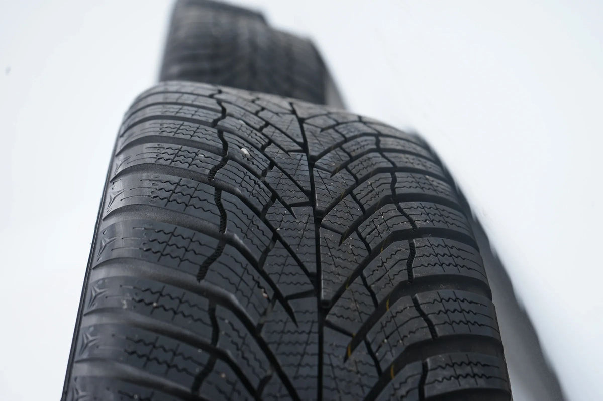 VW Volkswagen Golf 7 winter tires/wheels 205/50/17 inch 7mm Detailansicht 9