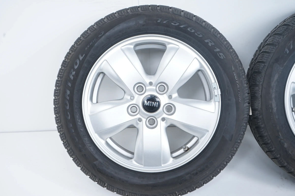 Genuine MINI F55 Winter Wheels Winter Tires 175 65 15 Inch Detailansicht 3