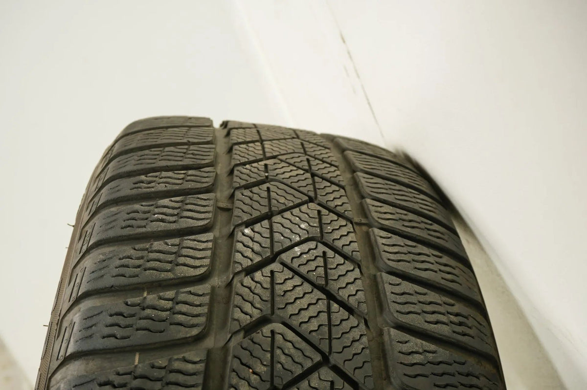 MINI Clubman F54 Winter Tires Winter Wheels 225 45 17 Inch Detailansicht 13