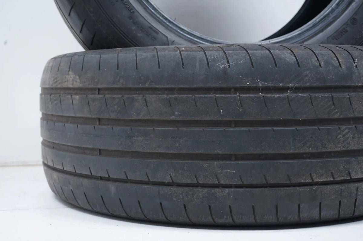 2 pneus été Goodyear 255/55/18 pouces DOT21, profondeur de sculpture d'environ 4 mm. Vue détaillée 6