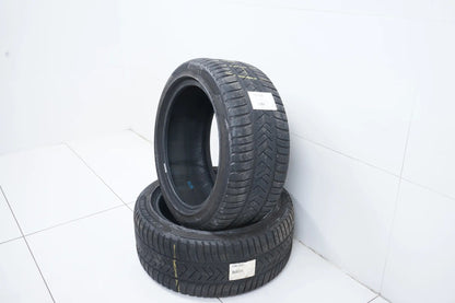 2x Winter tires 275 40 18 inch Pirelli approx. 3 mm tread depth DOT21 MO
