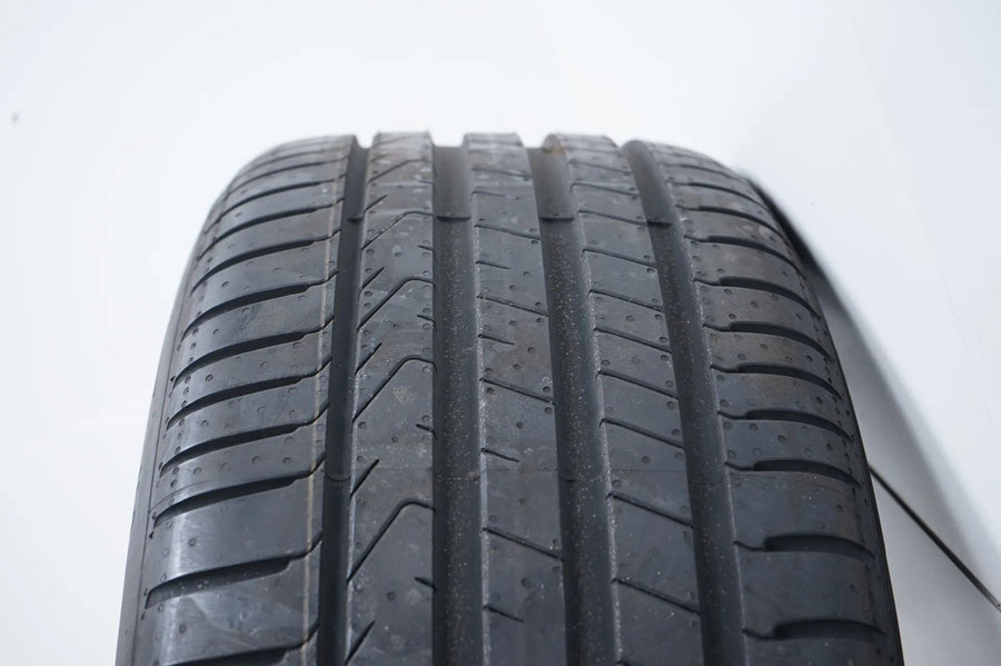 Original Mercedes S-Klasse Maybach W223 Alufelgen mit neuen Winterreifen 255 45 R19
