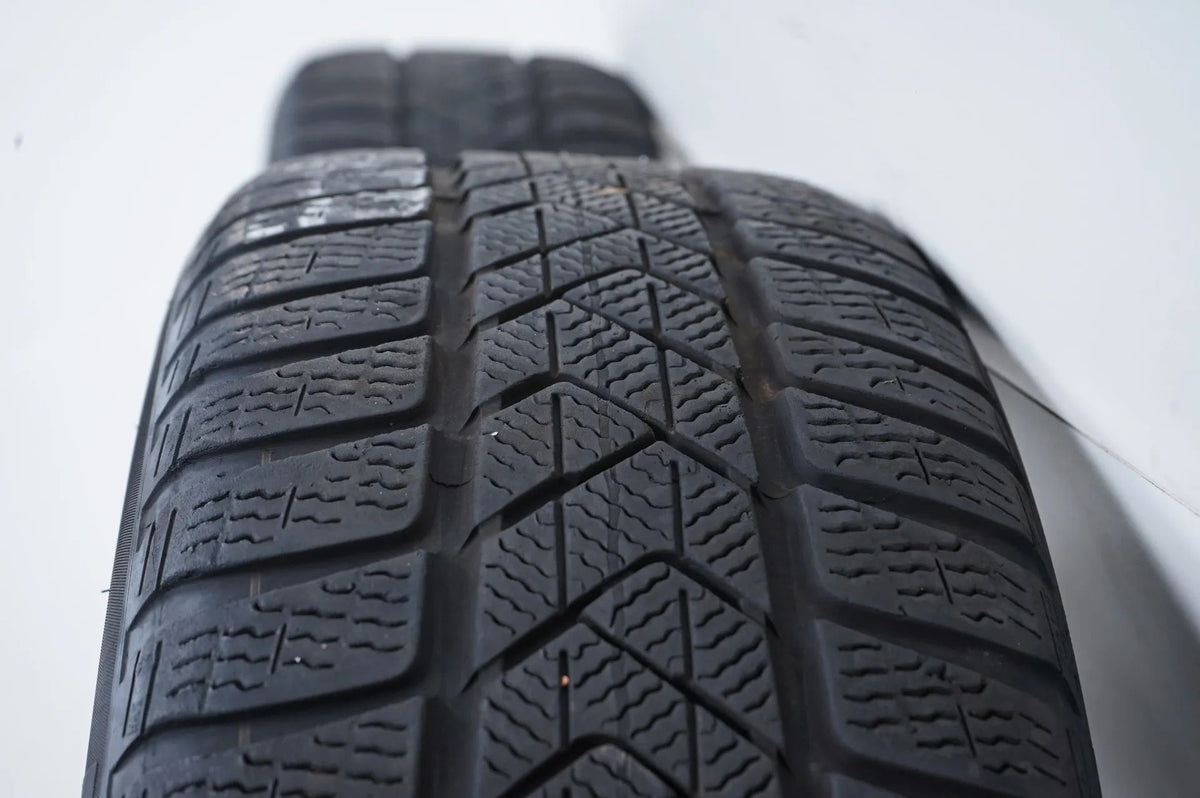 Mercedes C-Class W206 winter tires/wheels 225/45/18 inch Detailansicht 13