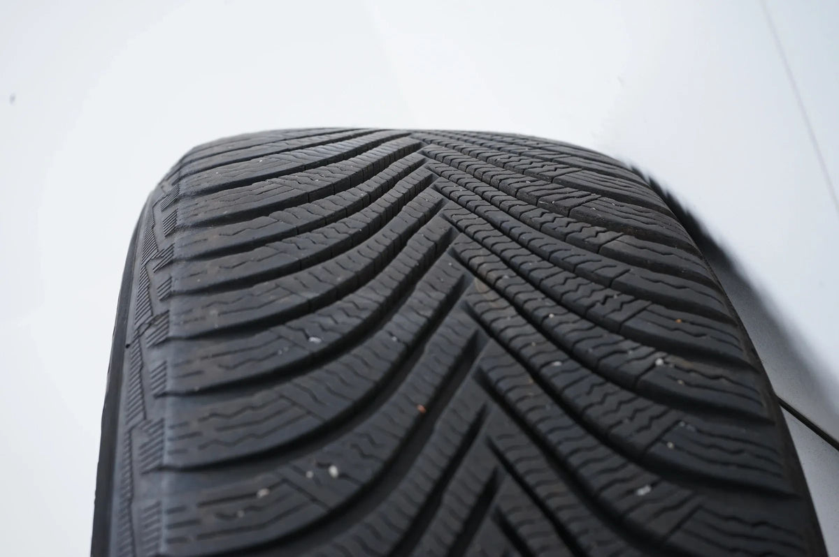 BMW 5 Series G30 G31 Winter Tires Winter Wheels 225 55 17 inch Detailansicht 12