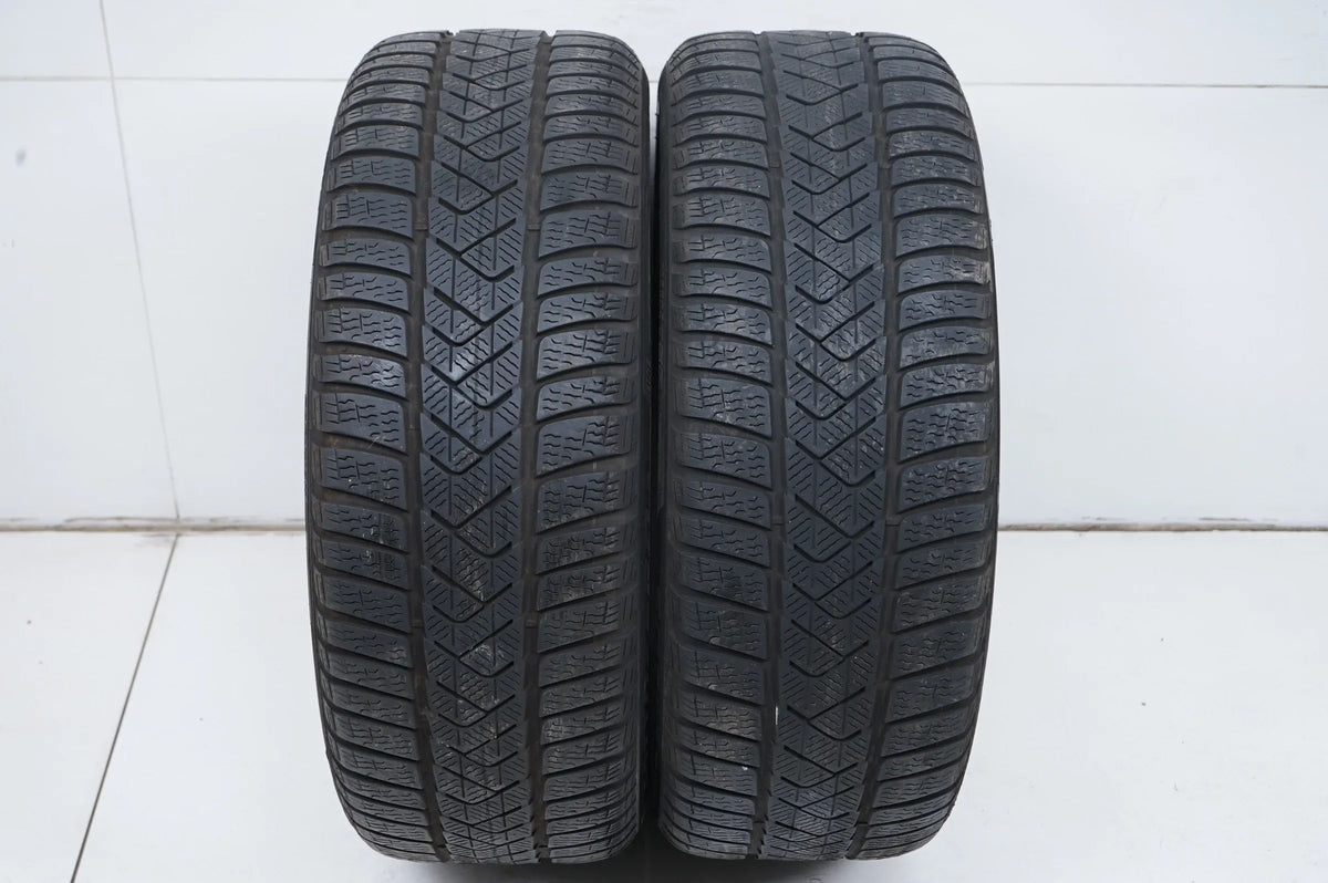 2 x Pirelli winter tires 225/45 R18 inch DOT21 approx. 4mm MO RFT Detailansicht 2