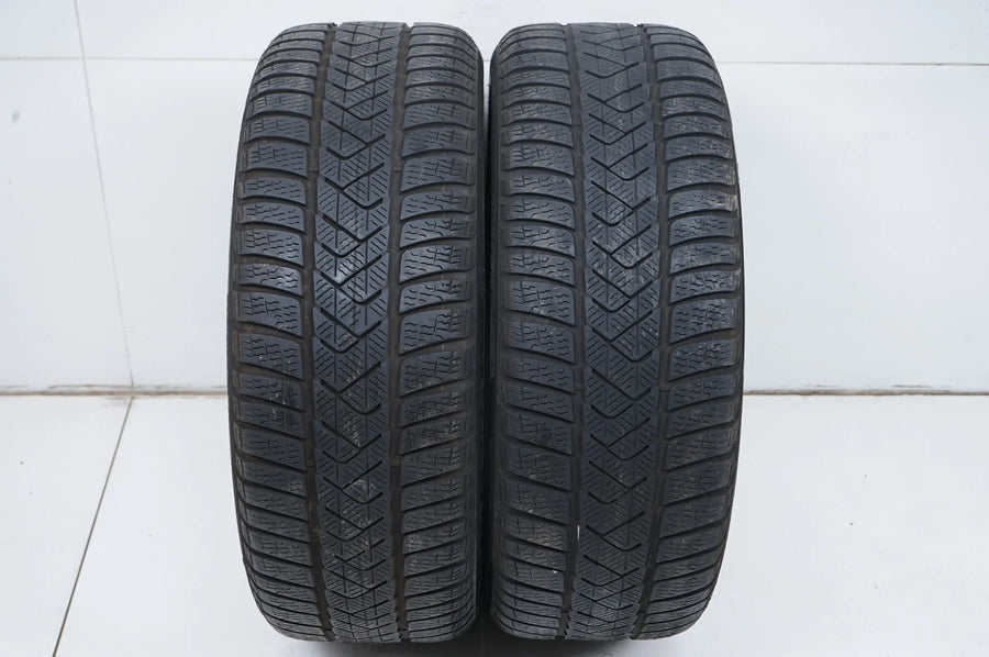 2 x Pirelli winter tires 225/45 R18 inch DOT21 approx. 4mm MO RFT