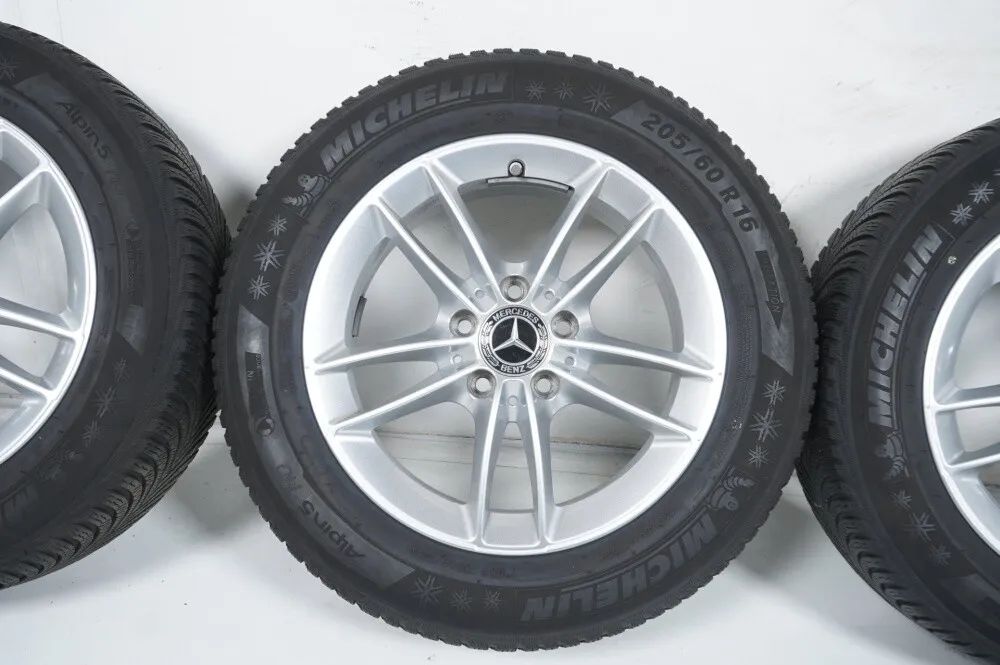 Mercedes A B Klasse W177 B247 Winterreifen Winterräder 16 Zoll Detailansicht 4