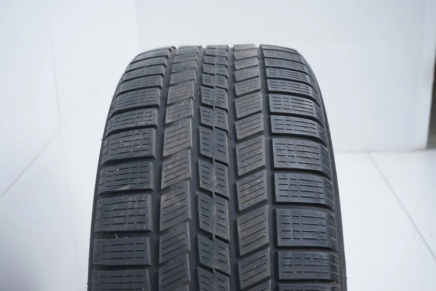 1 pneu hiver Pirelli DOT14 MO 275/50/20 pouces, épaisseur approximative 4 mm