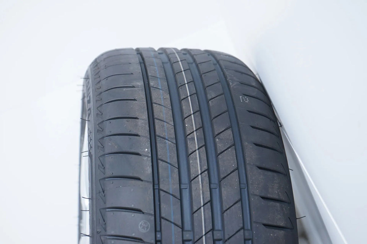 New MINI Clubman F54 summer tires, summer wheels 225 45 17 inch Detailansicht 9