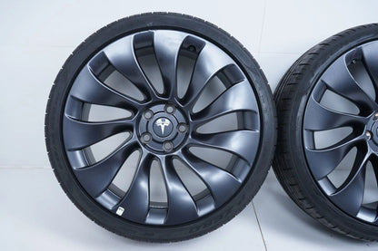 Tesla Model 3 summer tires, summer wheels, 235/35/20 inch, 7mm tread depth