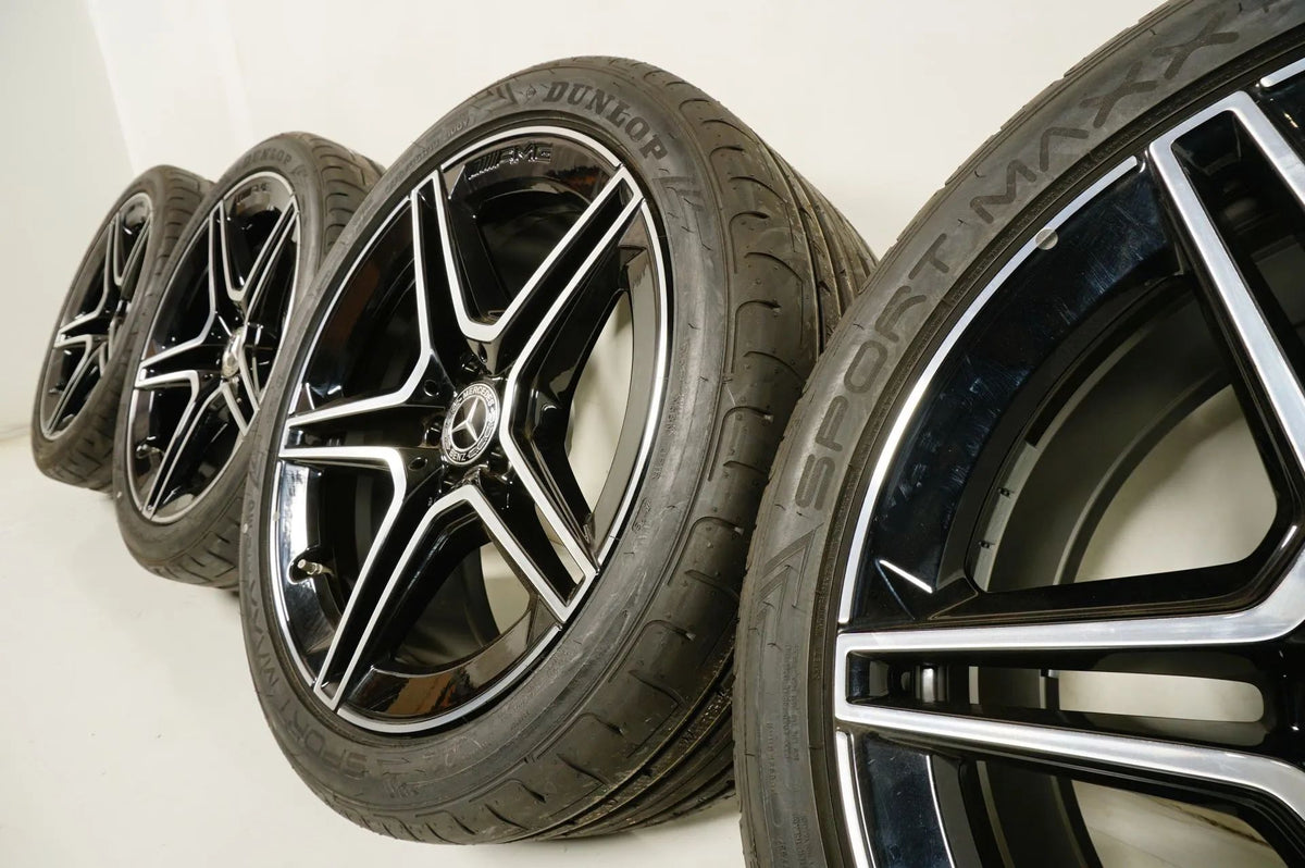 Mercedes CLS W257 AMG Alloy Wheels Summer Tires 245 40 275 35 R 19 Inch Detailansicht 9