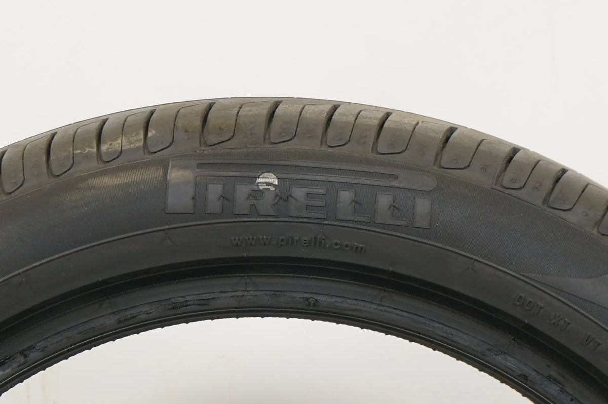 2 pneus été quasi neufs Pirelli DOT18 MO 235/50/20 pouces Vue détaillée 3