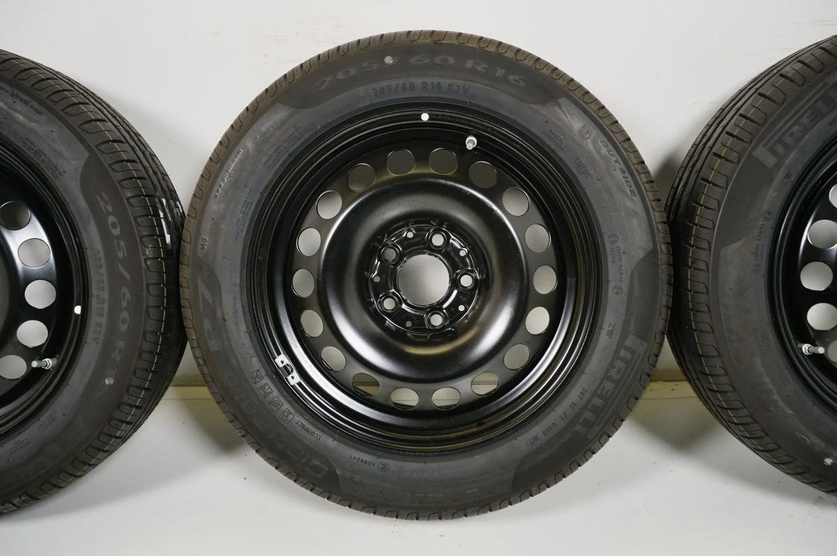 Original Mercedes A-Klasse W177 B-Klasse Winterräder mit neuen Winterreifen 205 60 R16