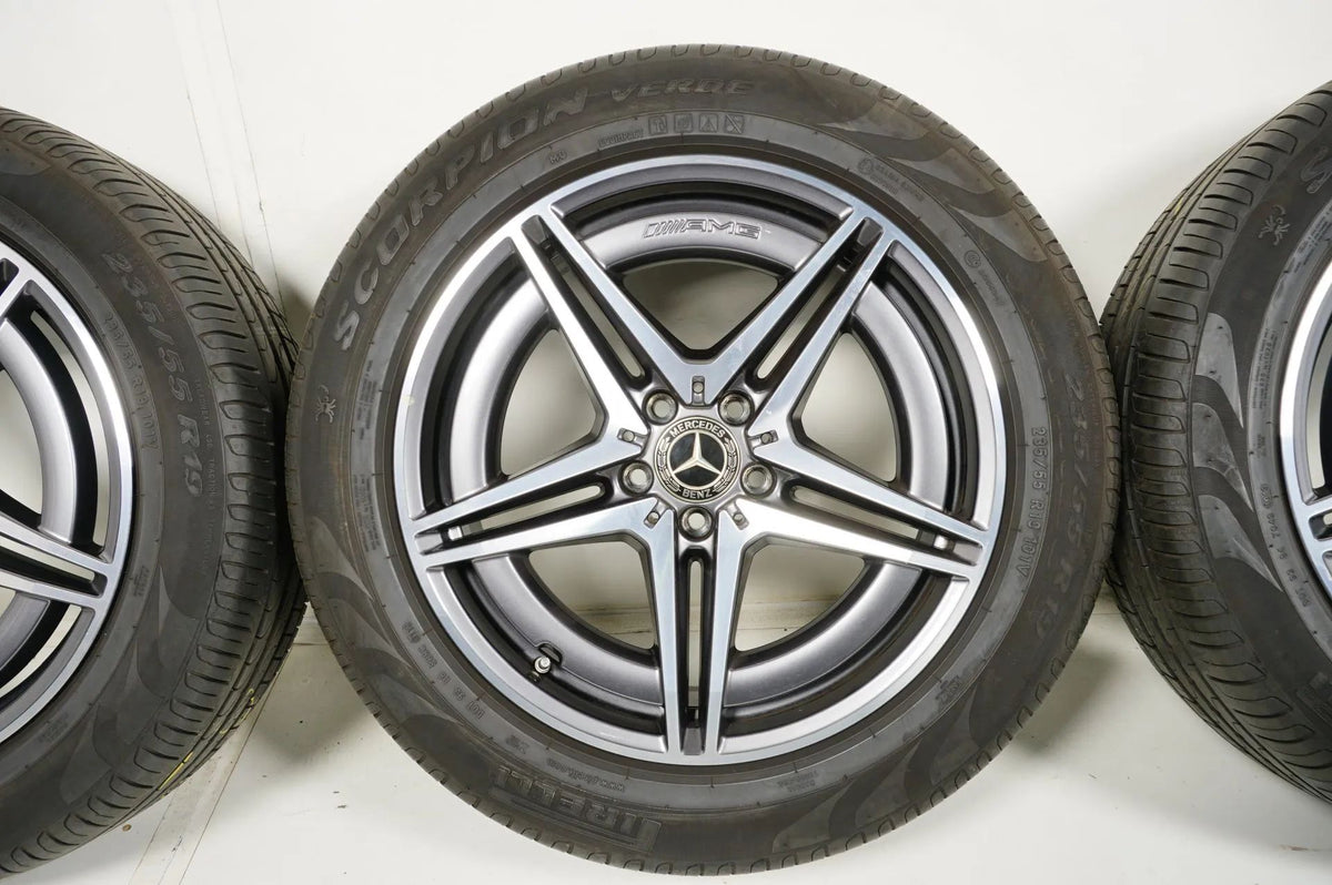 Mercedes EQC 19 inch AMG alloy wheels summer wheels summer tires 235 55 255 50 R19 Detailansicht 4