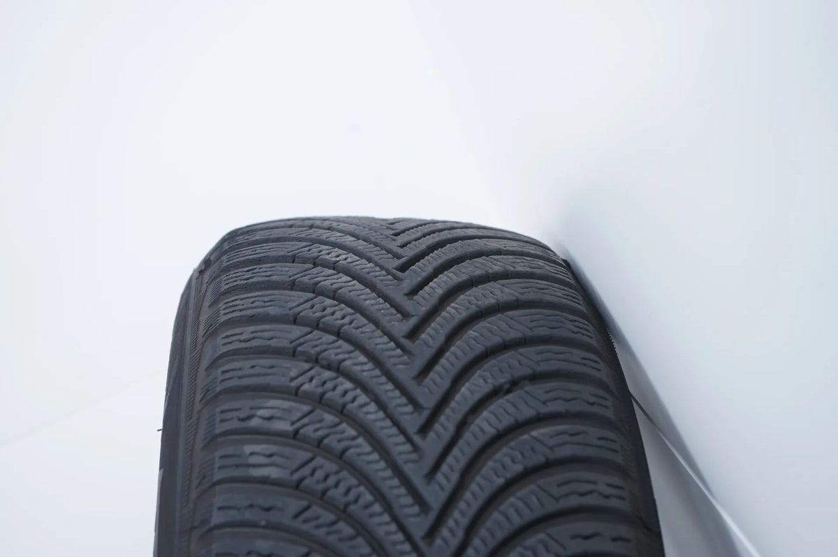 Mercedes AB Class W177 W247 Winter Wheels Winter Tires 16 Inch Detailansicht 9