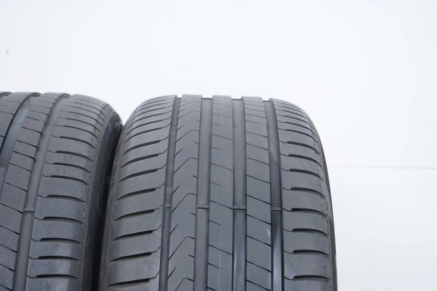 2 pneus d'été 255 45 R19 104Y Pirelli Cinturato P7 DOT22 env. 5 mm MO