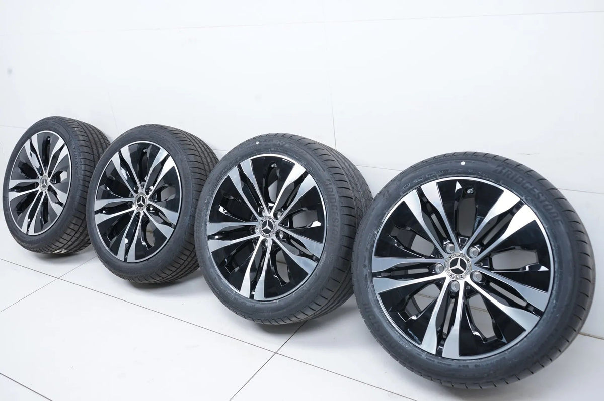 Pneus été neufs pour Mercedes Classe C W206, jantes été 18 pouces Vue détaillée 7