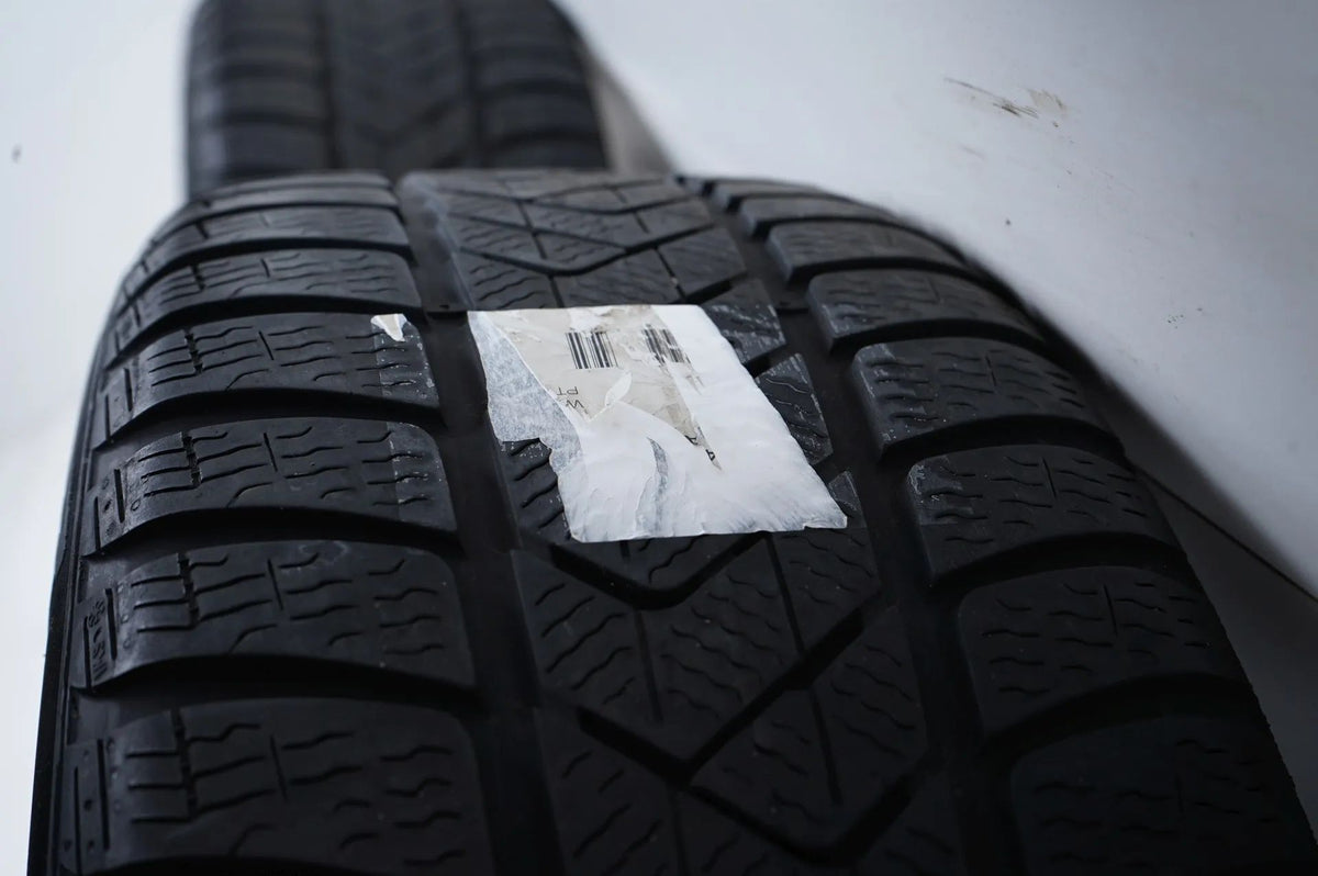 Mercedes C-Class W206 winter tires/wheels 225/45/18 inch Detailansicht 11