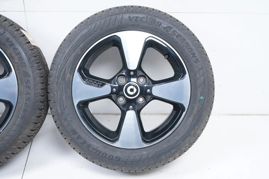 Pneumatici 4 stagioni nuovi per Smart A453 W453, 15 pollici