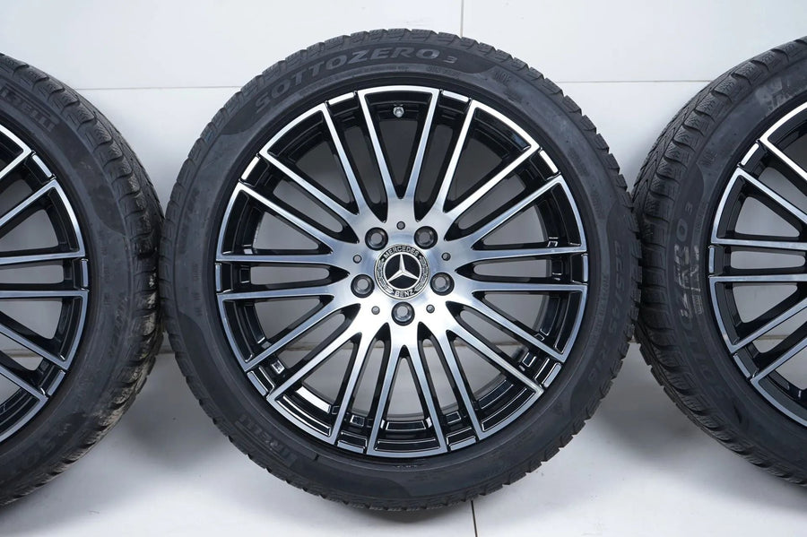 Mercedes C Klasse W206 Allwetterräder mit neuen Allwetterreifen 225 45 18 Zoll