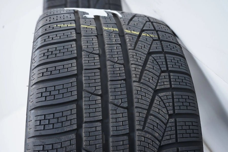 Mercedes GT GTS C190 W190 Winter Tires Winter Wheels 19/20 Inch