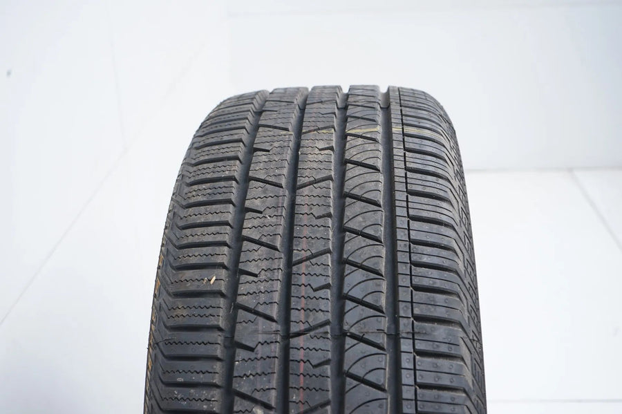 1 x Continental all-weather tire 235 55 19 inch DOT19 approx. 7mm tread depth