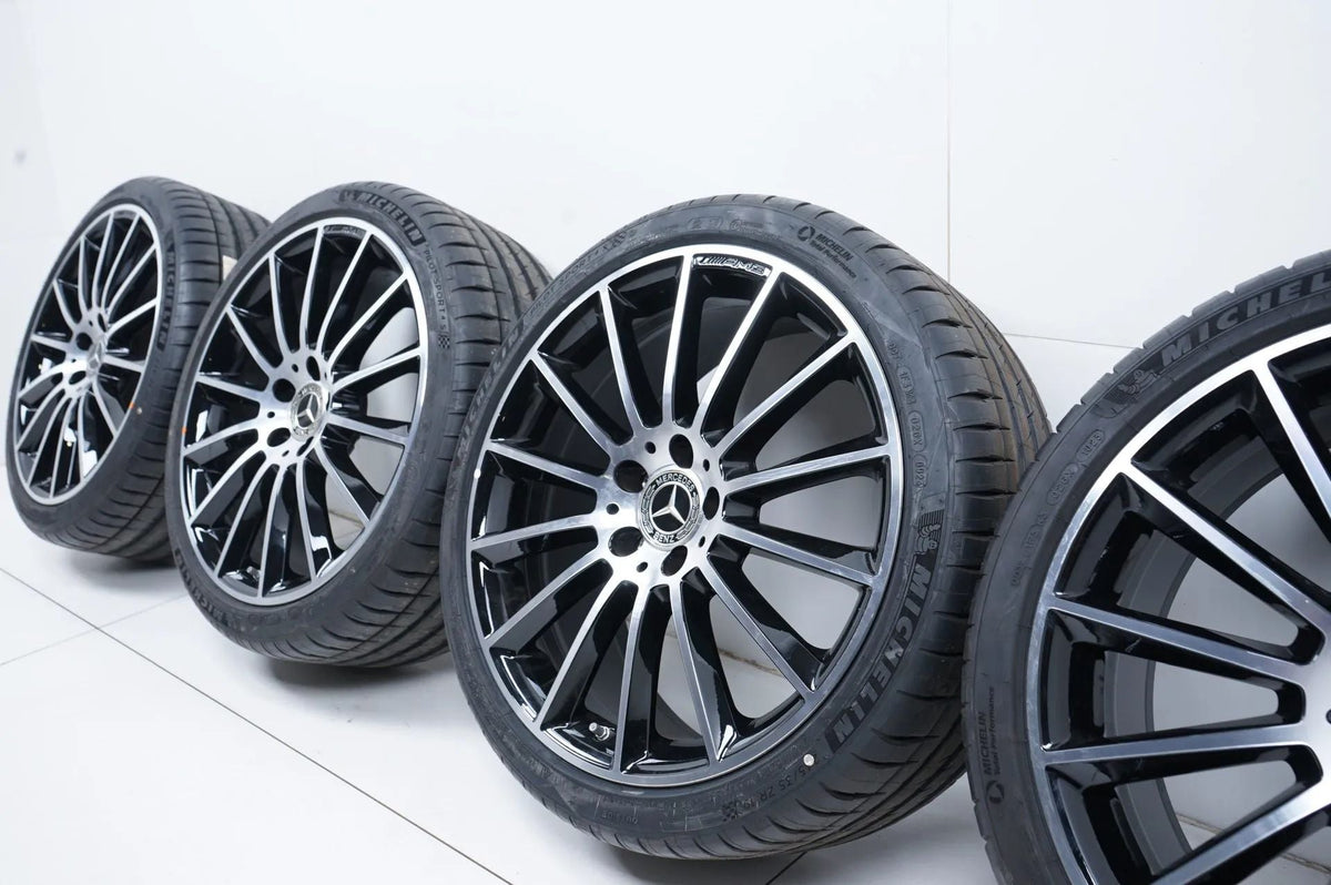 Mercedes CLA35 W118 C118 X118 Winterräder mit neuen Winterreifen 245 35 19 Zoll