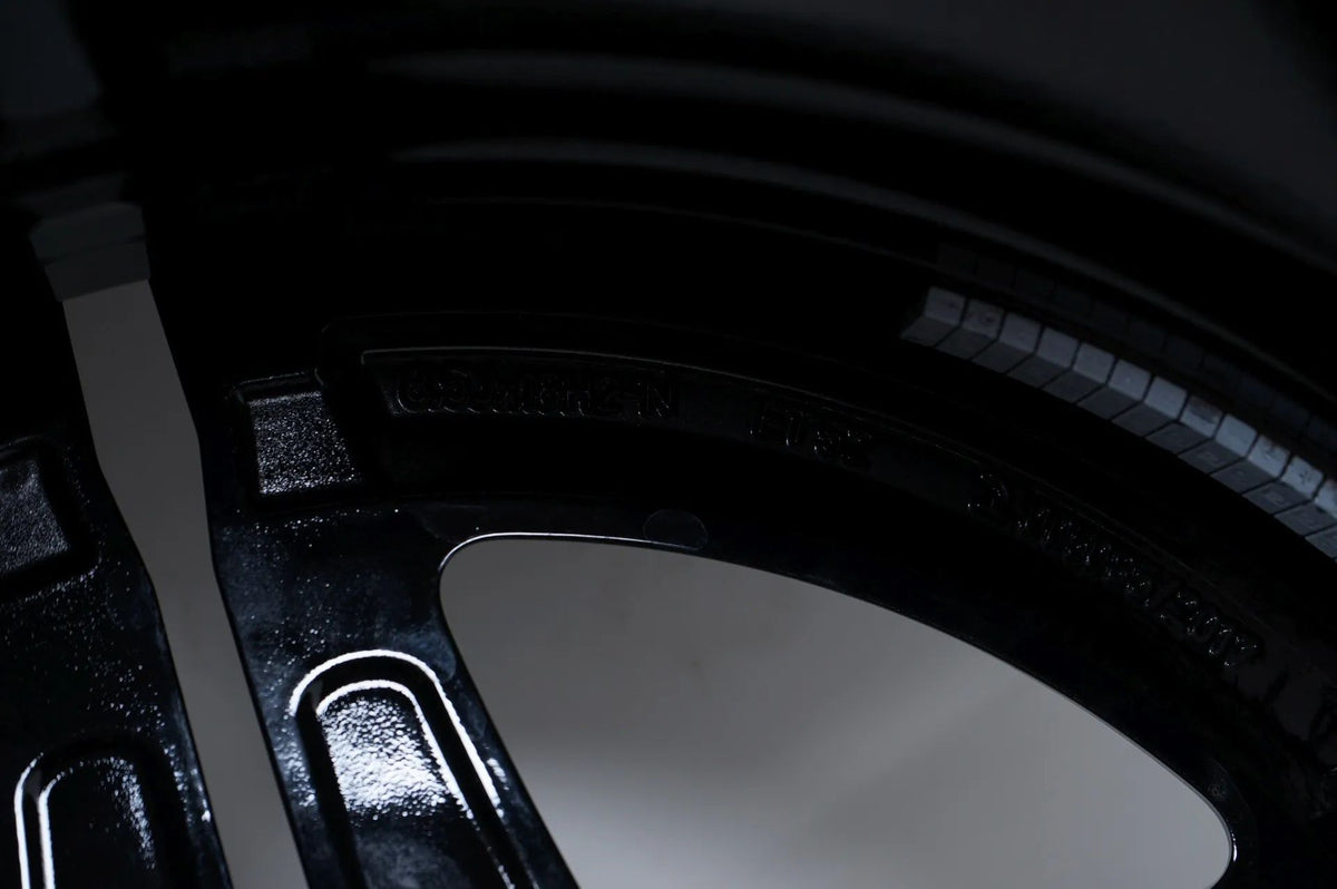 Mercedes C Class W206 summer tires, summer wheels AMG 18 inch Detailansicht 15