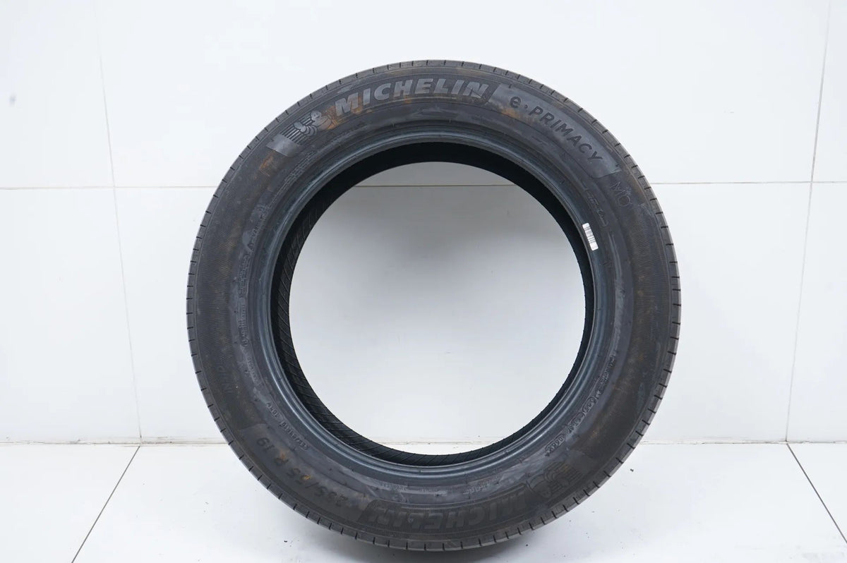 1 x Sommerreifen Michelin 235 55 19 Zoll DOT22 MO ca.5 mm Detailansicht 2