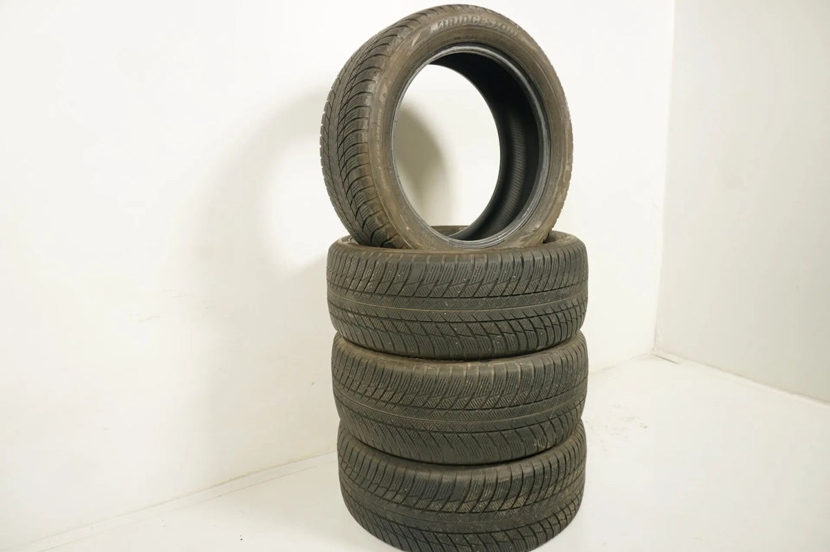 4 x Winterreifen Bridgestone 245 50 19 Zoll DOT18 Bmw* ca.5mm RFT Detailansicht 3