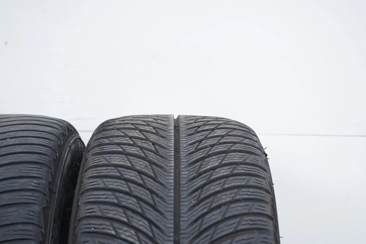 2 x Michelin winter tires 235 45 18 inch DOT22 approx. 3-5 mm MO Detailansicht 5