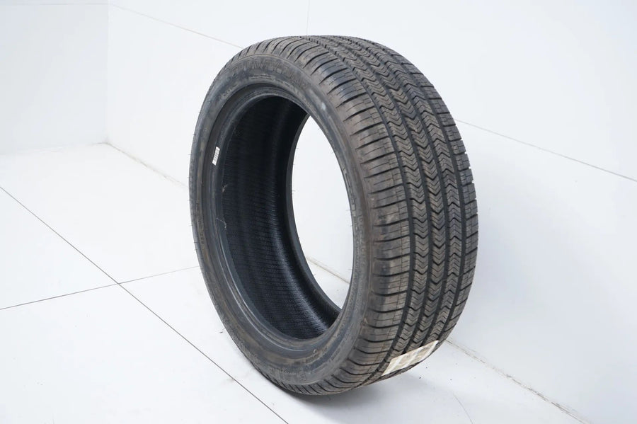 1x DEMO Allwetterreifen Ganzjahresreifen 245 45 18 Zoll Goodyear
