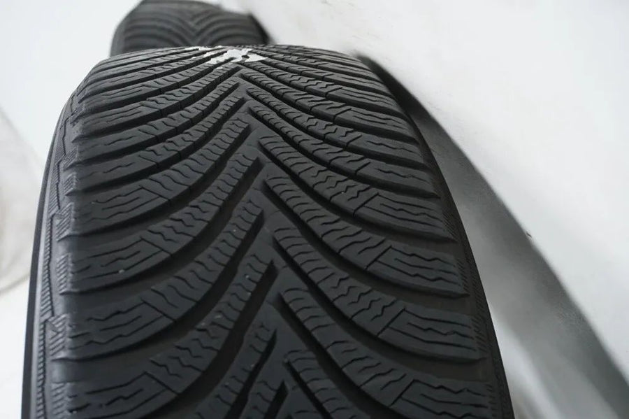 Mercedes A B Klasse W177 B247 Winterreifen Winterräder 16 Zoll