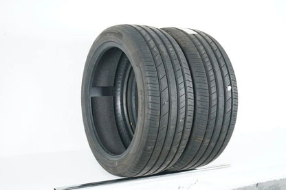 2x Sommerreifen Nexen 235 45 19 Zoll ca.7mm DOT23