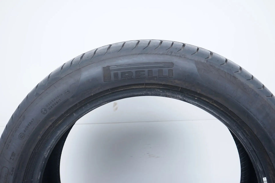 2x Pirelli summer tires 235 50 19 inch DOT19 approx. 7mm MO