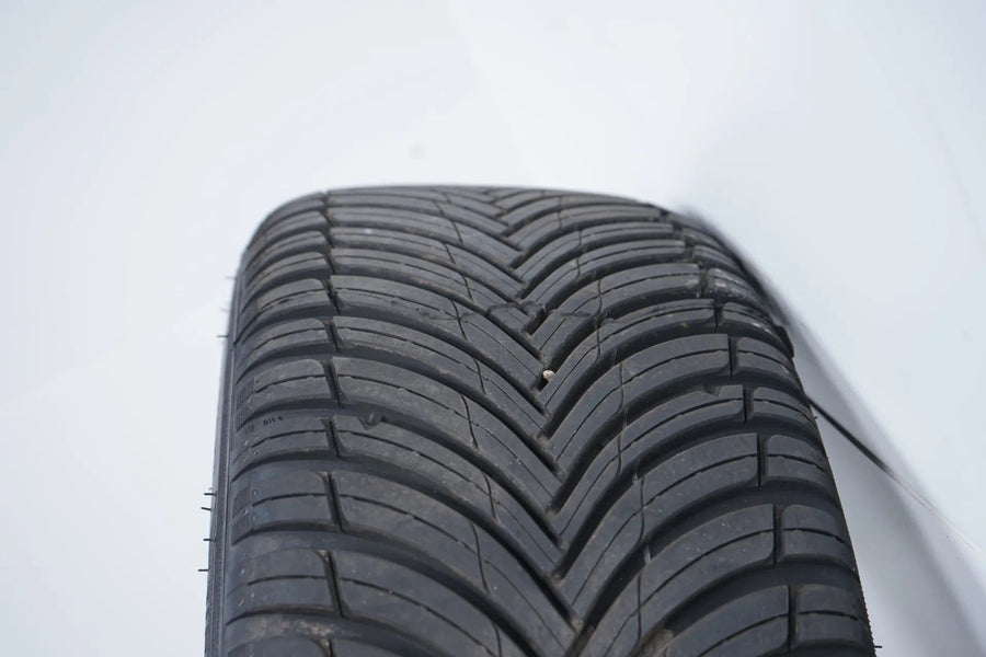 Mercedes C Class W206 all-weather tires winter wheels 225 45 18 inches