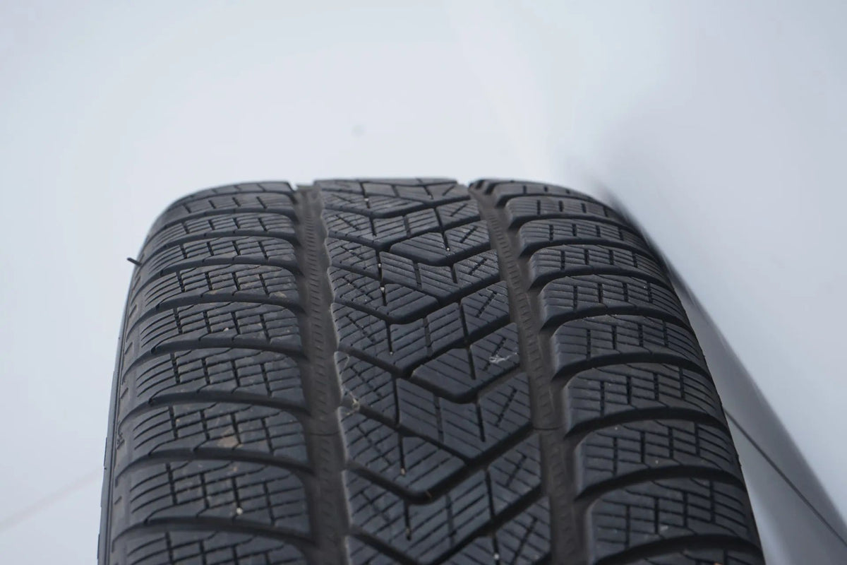 Mercedes EQC W293 N293 Winter Tires Winter Wheels 19 Inch Detailansicht 9