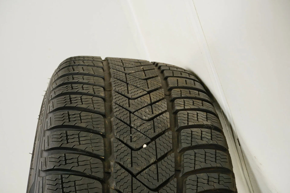 Audi RSQ3 83A F3 Winterreifen Winterräder 255 40 20 Zoll 83A601025S Detailansicht 13