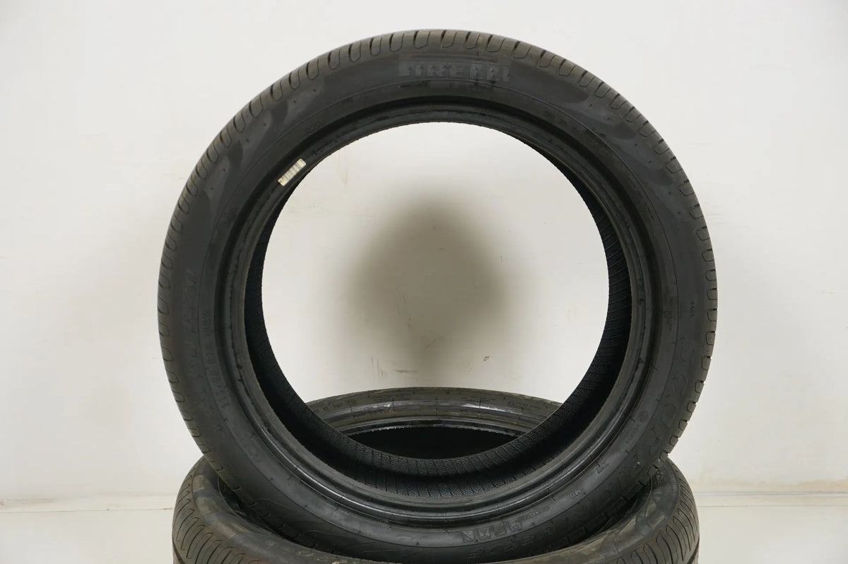 2 x Like New Summer Tires 235 50 20 inch Pirelli DOT18 MO Detailansicht 2