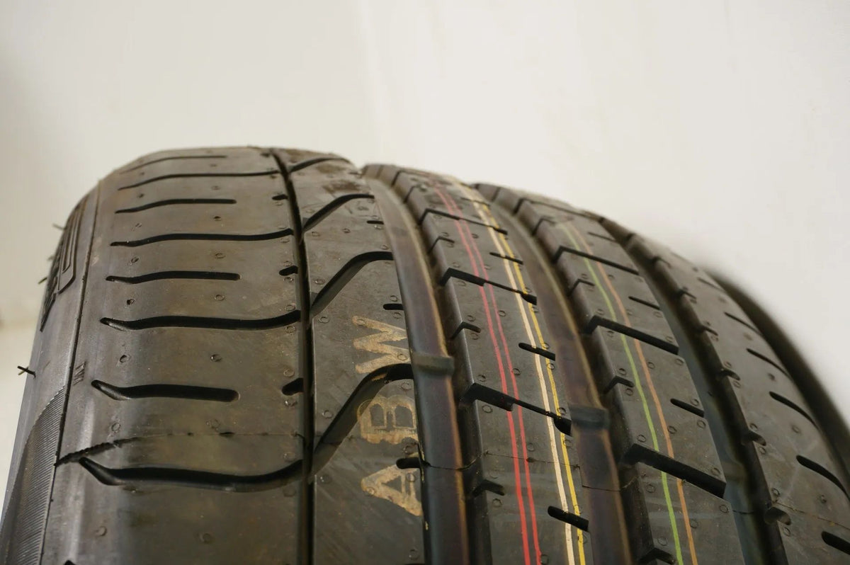 1x NEW Demo Summer Tire Pirelli 245 35 19 inch DOT14 MO Detailansicht 5