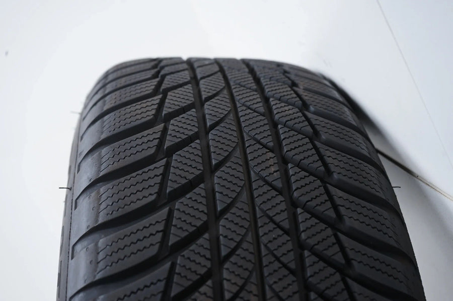 Pneus hiver pour BMW Série 3 G20 G21, jantes hiver 205/60 R16 pouces
