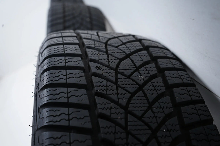 BMW 1 Series 2 Series F40 F44 Winter Wheels Winter Tires 205 45 18 inch M711