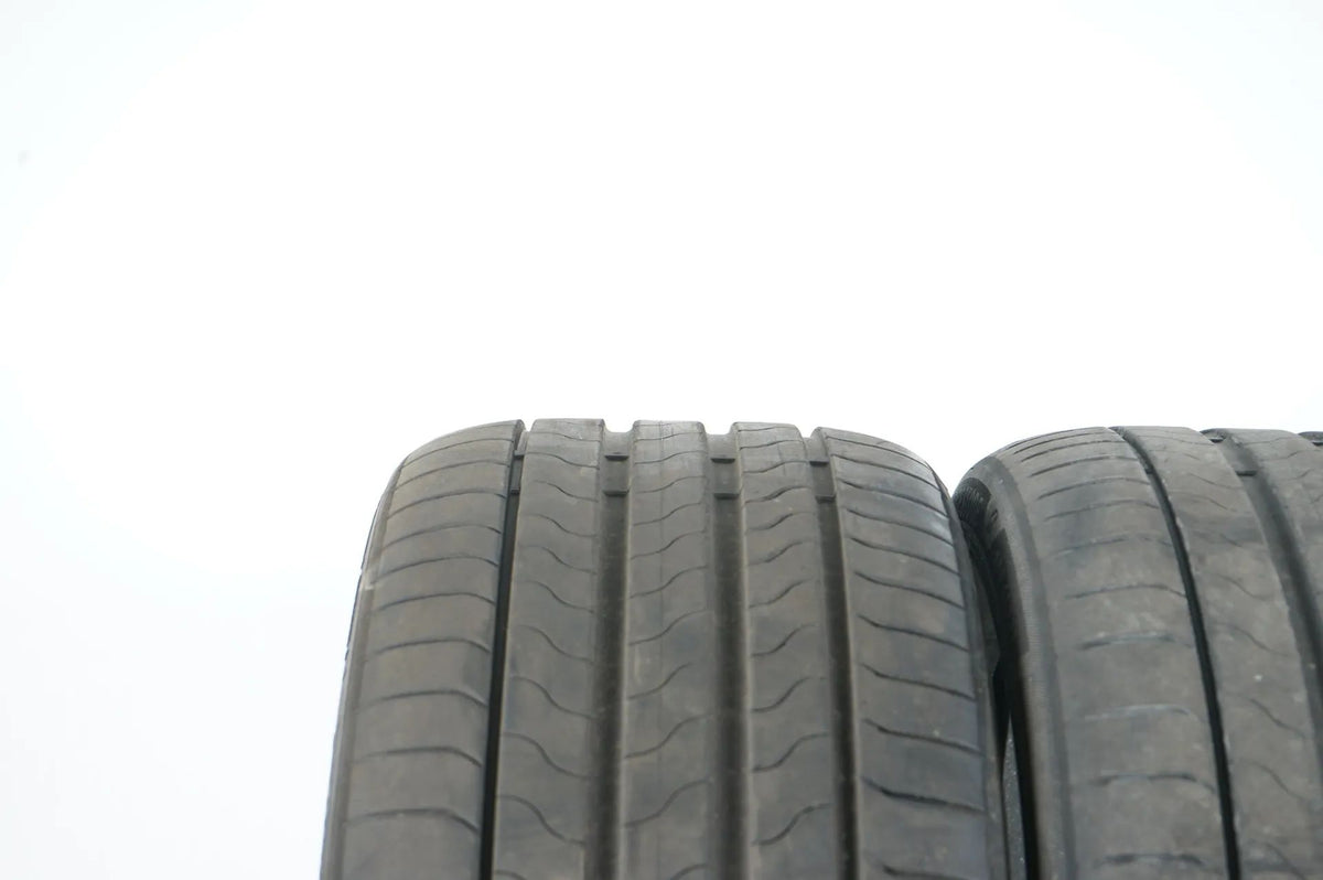 2 x Sommerreifen Bridgestone 255 40 R21 21Zoll DOT23 ca.5mm Detailansicht 4
