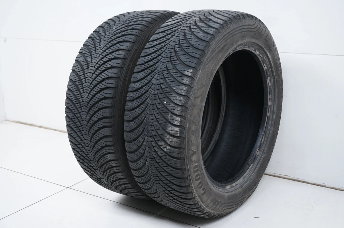 2 x Allwetterreifen Goodyear 225 55 17 Zoll ca.5mm DOT17 Detailansicht 3