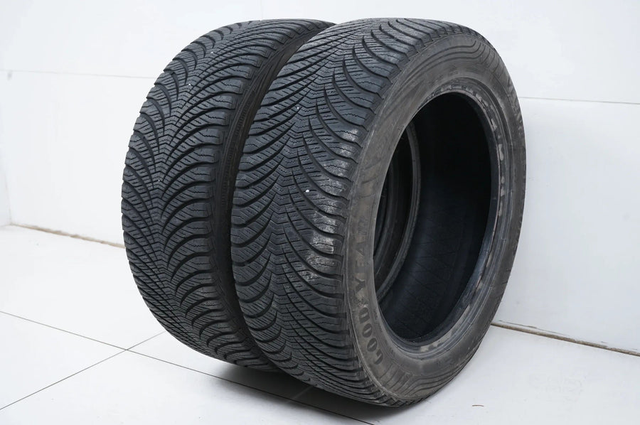 2 x Allwetterreifen Goodyear 225 55 17 Zoll ca.5mm DOT17