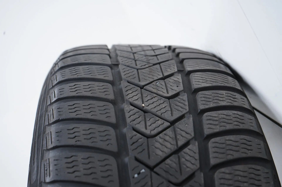 BMW 5 Series G30 G31 Winter Tires Winter Wheels 225 55 17 inch Detailansicht 15
