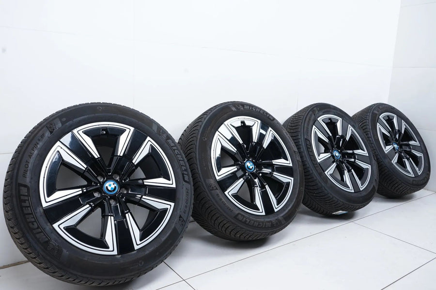 BMW iX3 X3 G01 G02 G08 zimní pneumatiky zimní kola 245 50 19 palců