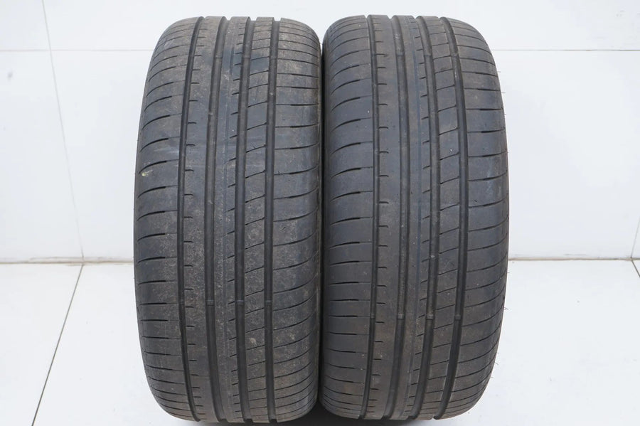 2 x pneus été Goodyear 245 40 19 pouces DOT22 env. 6mm