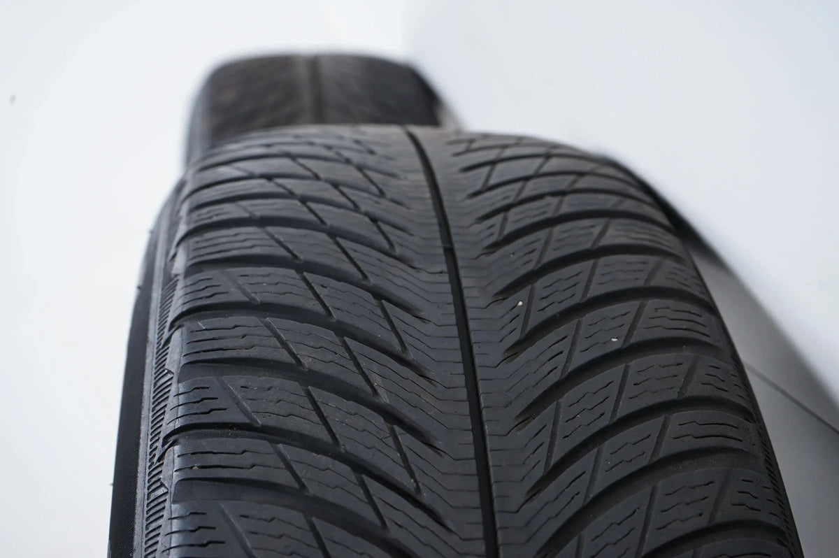 BMW X3 X4 G01 G02 Winter Tires Winter Wheels 225 60 18 inch Detailansicht 11