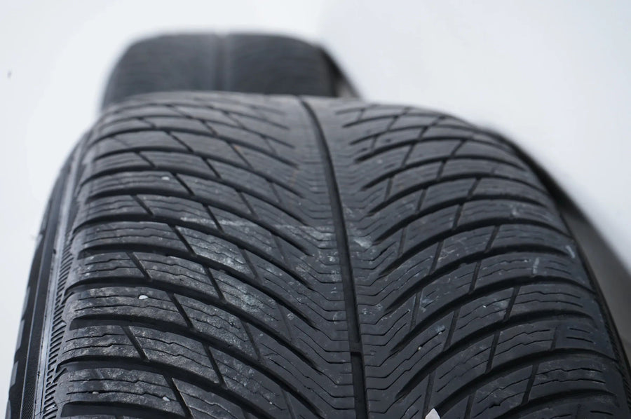 BMW X5 X6 G05 G06 zimní kola zimní pneumatiky 265 50 19 palců